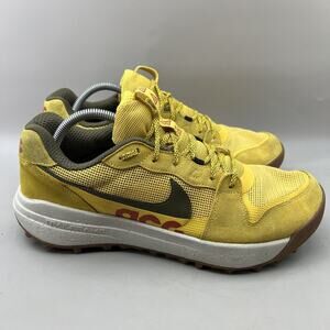 Nike ACG Lowcate Solar Flare Sneakers Men Size 11.5 Yellow Trail Running Shoes